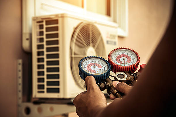 Professional Hvac technician working in Bladensburg, MD